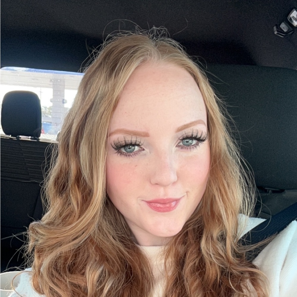 Meet your Posher, Makenzi